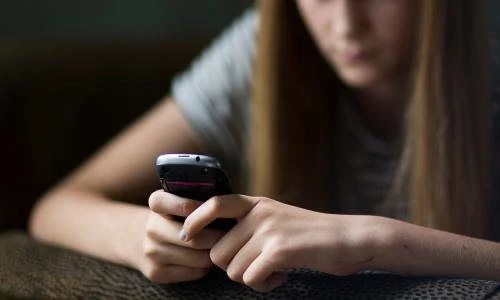 teens-facebook-addiction